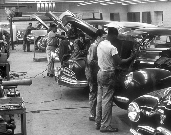 1950s_Auto_Repair